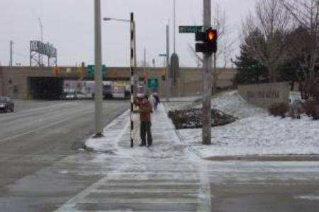 2004 - Views at the Corner of Pearl and Front Street 2